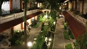 Bakung Beach Resort Kuta  Kuta (Bali)