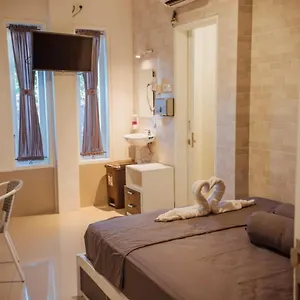 Simple Kuta Bedroom Affittacamere